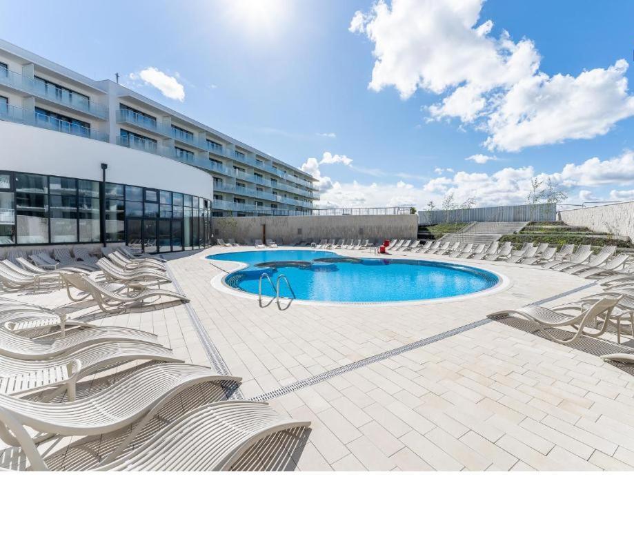 Kolobrzeg Apartamenty Polanki Aqua Z Bezplatnym Basenem, Bawialnia, Parkingiem I Fitness Экстерьер фото