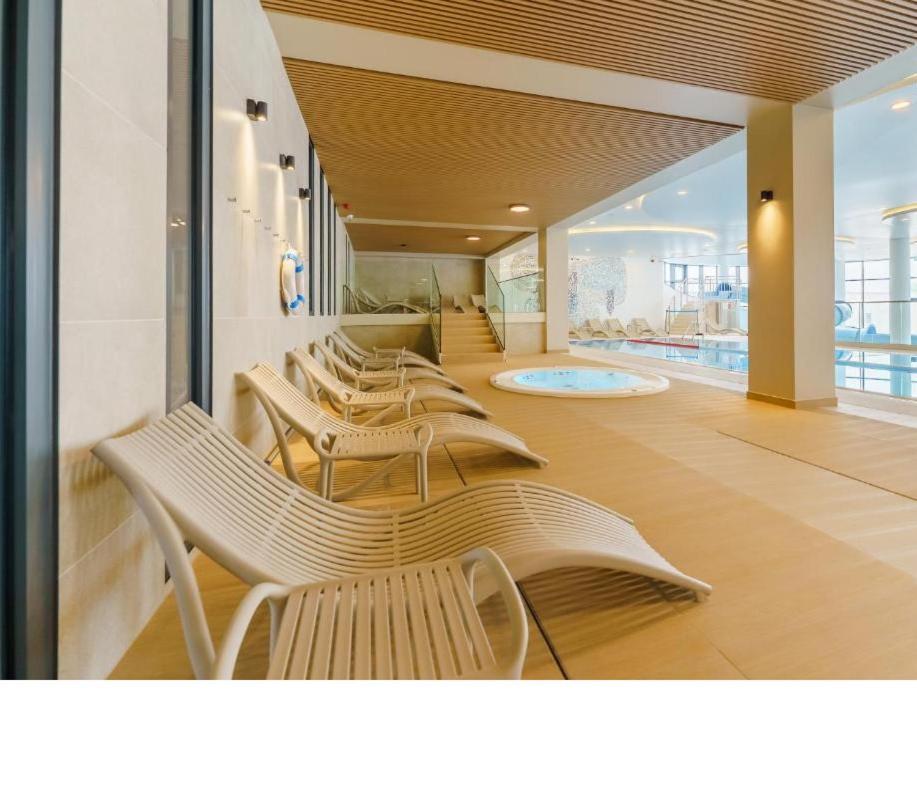Kolobrzeg Apartamenty Polanki Aqua Z Bezplatnym Basenem, Bawialnia, Parkingiem I Fitness Экстерьер фото