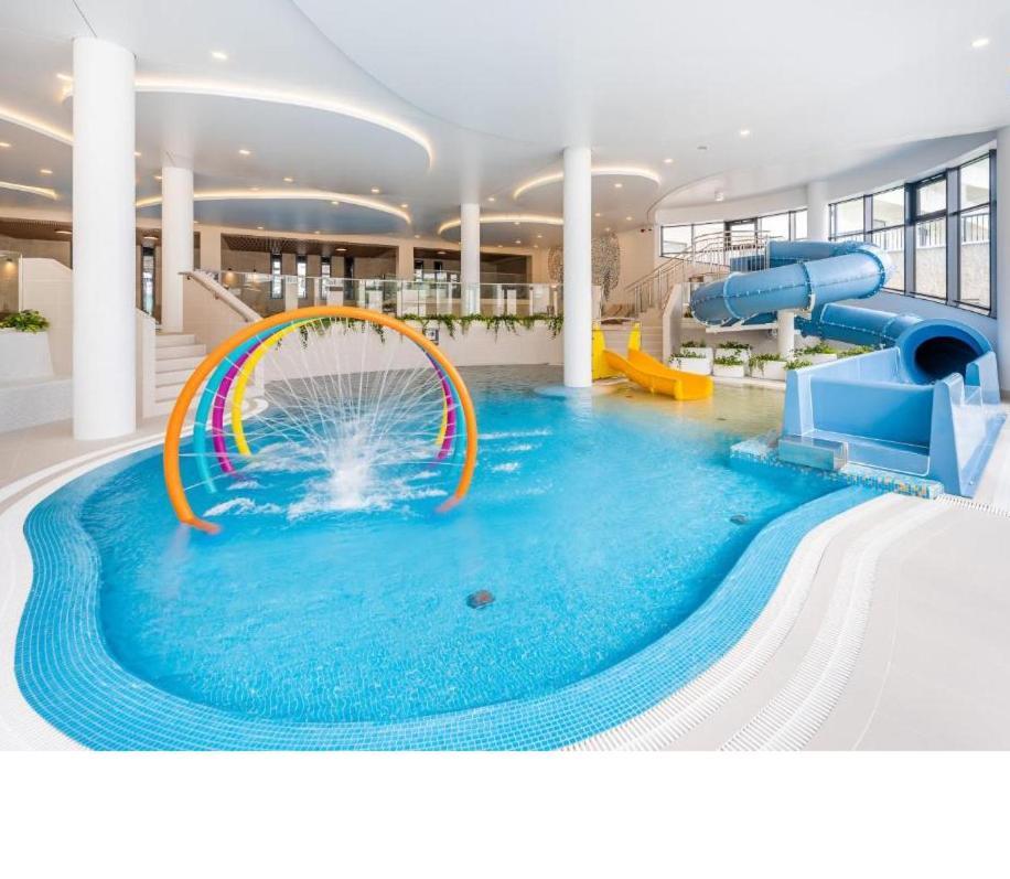 Kolobrzeg Apartamenty Polanki Aqua Z Bezplatnym Basenem, Bawialnia, Parkingiem I Fitness Экстерьер фото